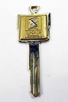 superior coach crest key