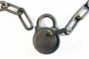 yale chain lock